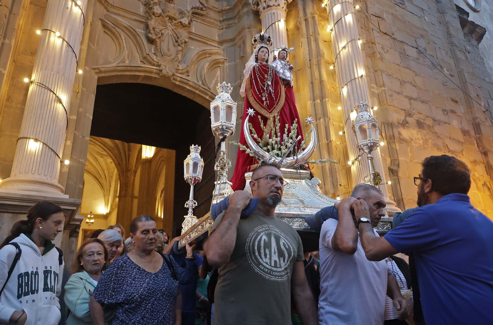 Fotos del regreso de la Virgen de la Luz a su santuario en Tarifa