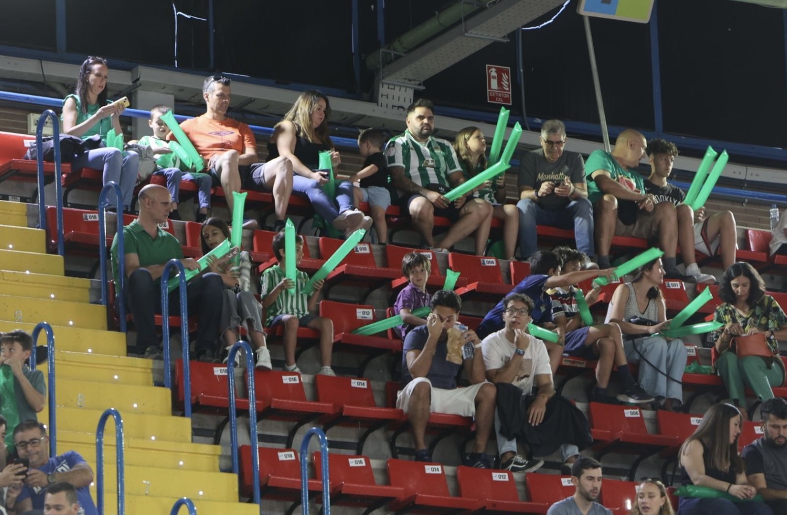 Búscate en el o Betis Granada de baloncesto