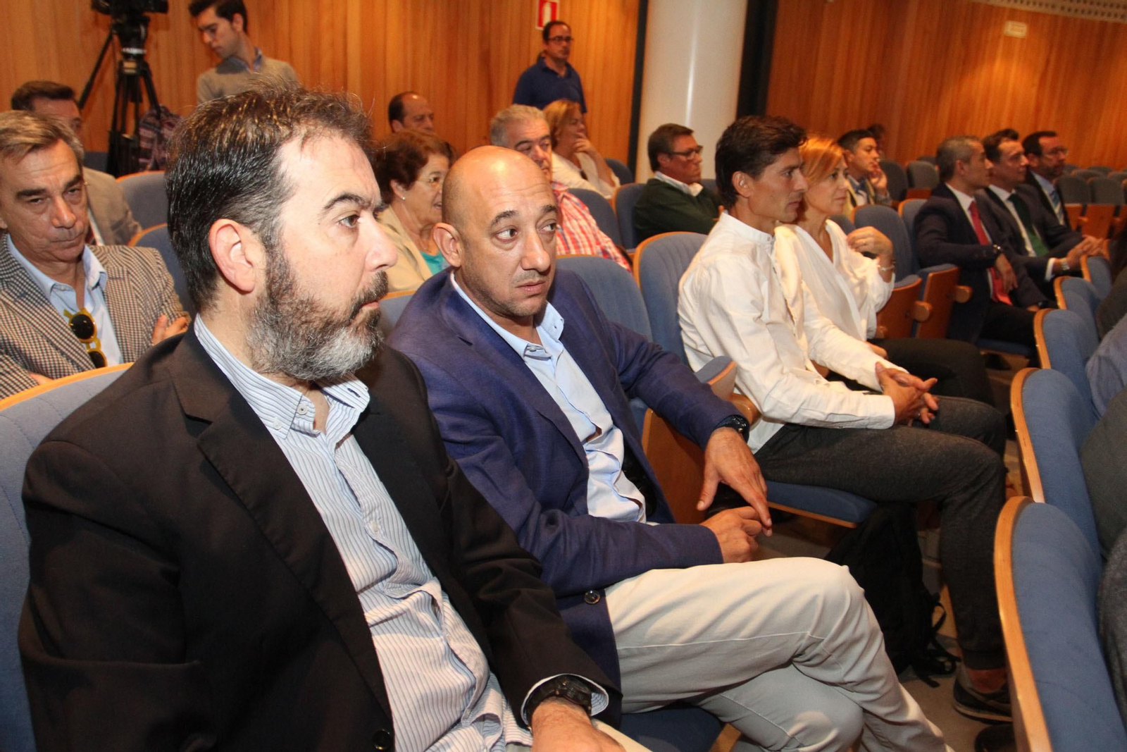 Conferencia de Manuel Galán Pérez sobre las oportunidades para Huelva en economía digital.