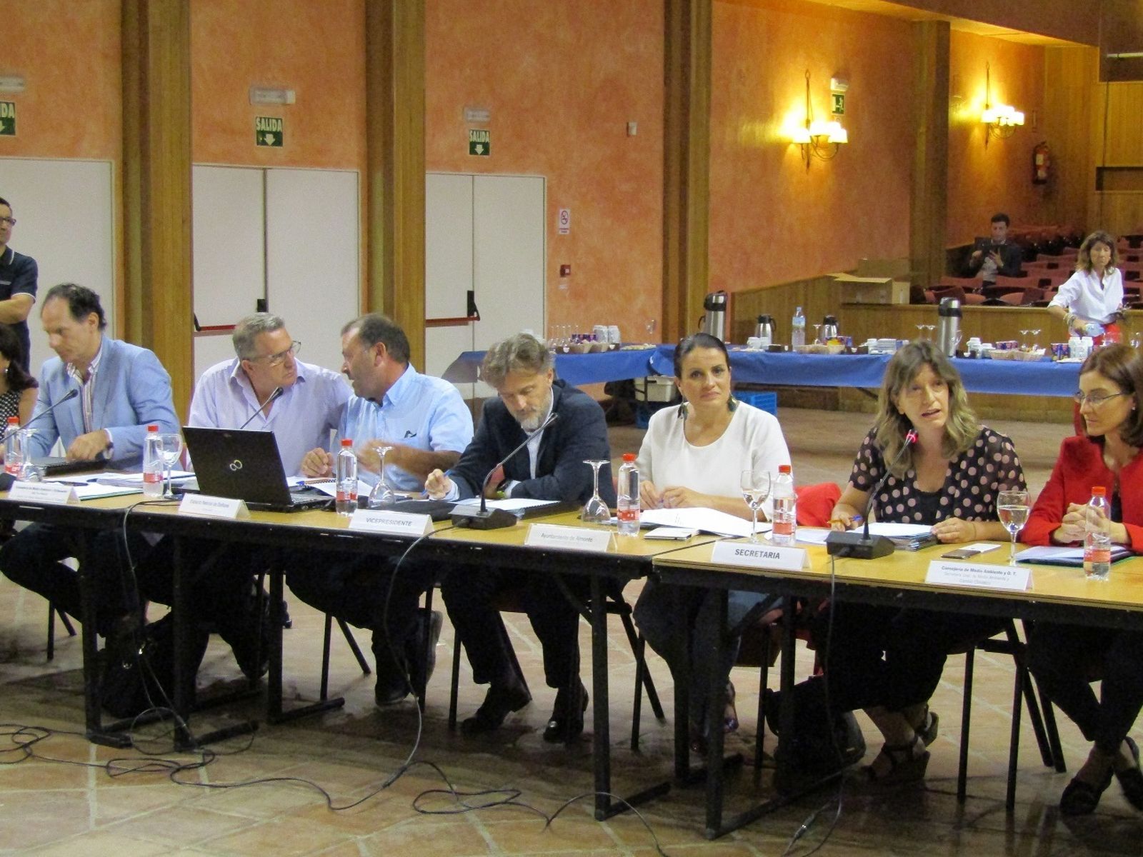 Un momento de la reunión de ayer.