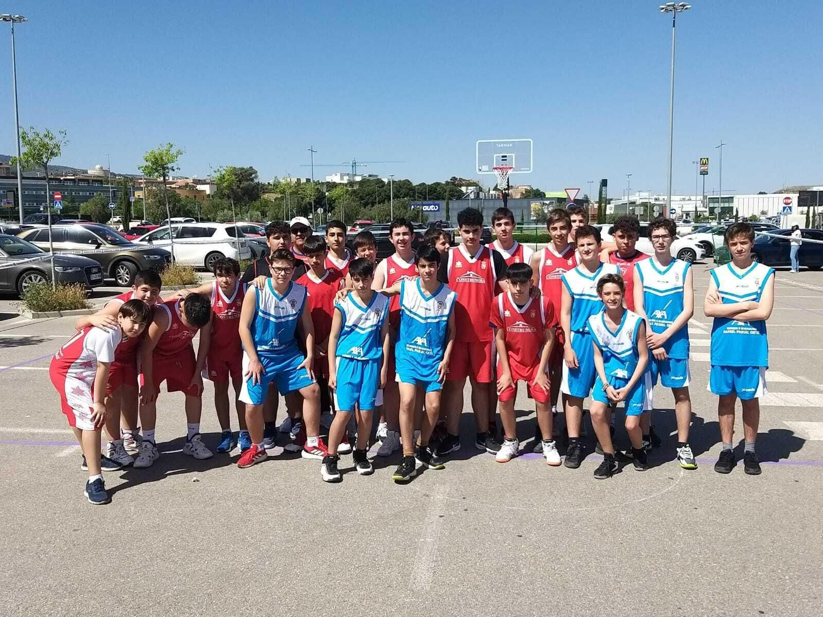 En imágenes: basket solidario de la mano del CD Bulevar en favor de ALES