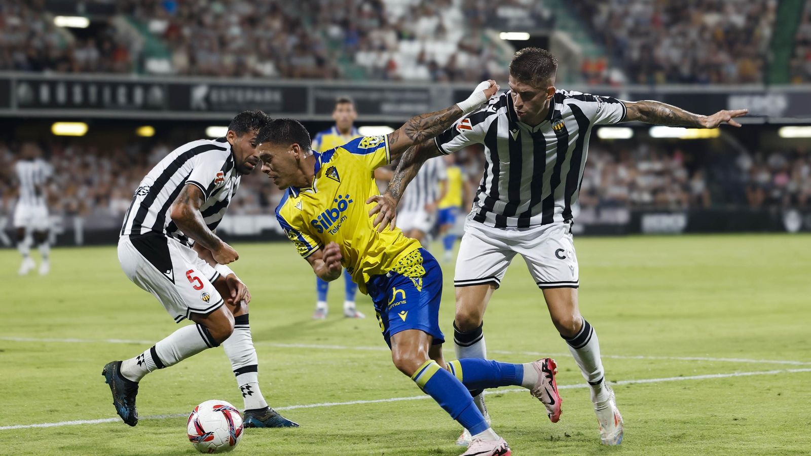 Las imágenes del Castellón-Cádiz CF