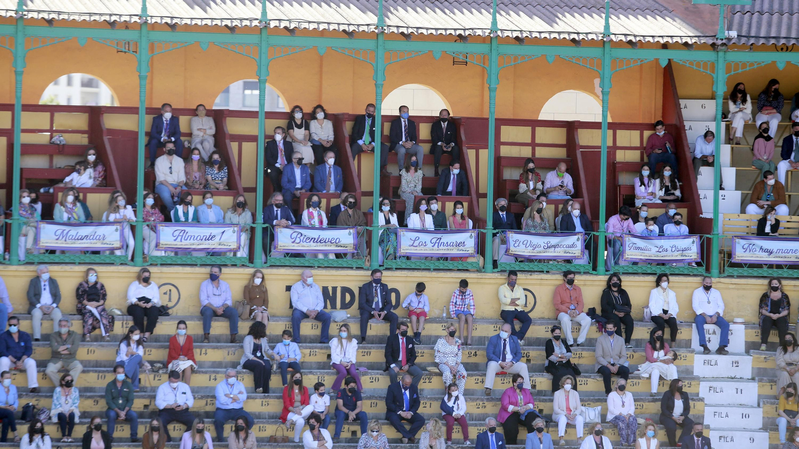 Imágenes de la Misa de Pentecostés en la Plaza de Toros de Jerez