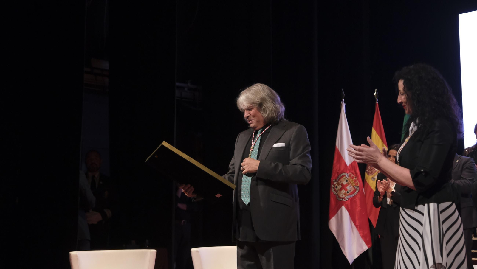 El cantaor José Mercé ya es Hijo Adoptivo de la Ciudad de Almería, en imágenes