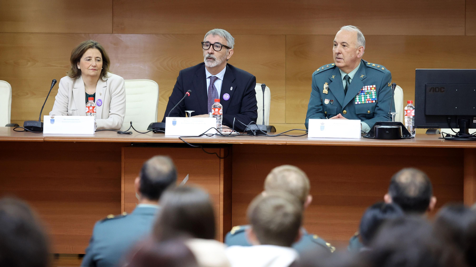 La mujer en la Guardia Civil, debate en la UCA en Jerez con motivo del 8M