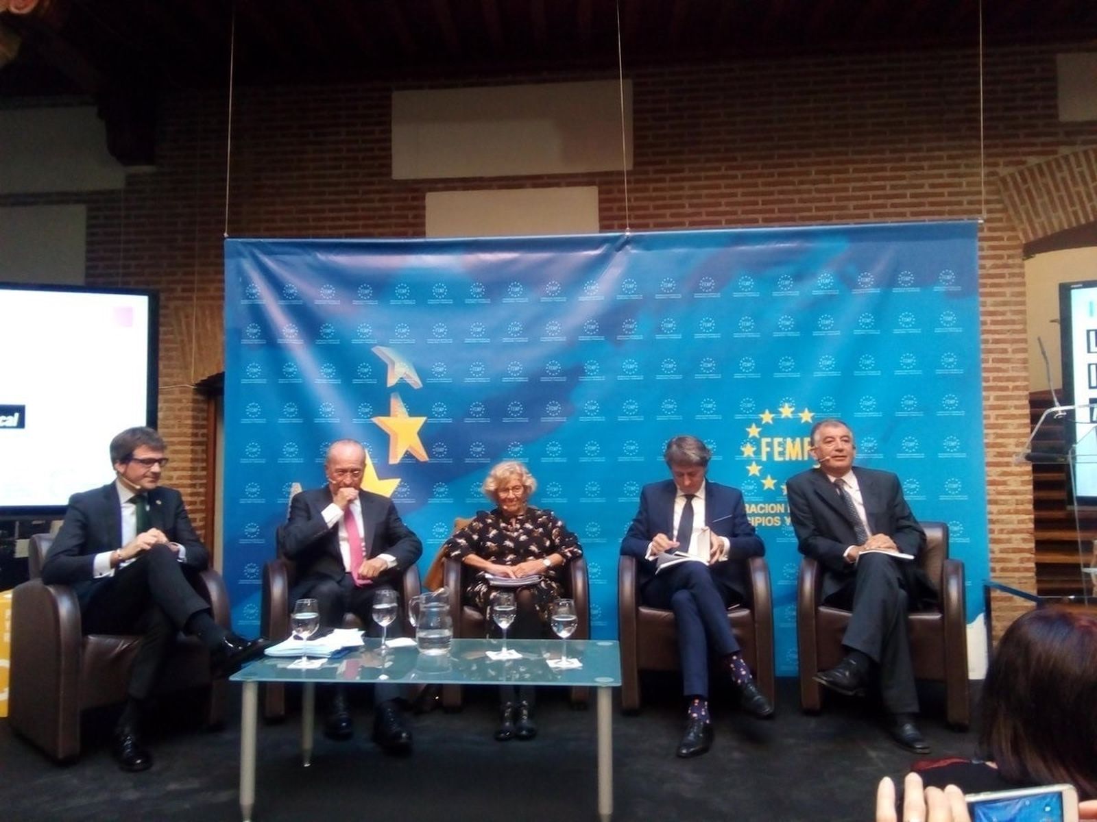 Los alcaldes de Málaga, Madrid, Victoria y Soria, ayer, en Madrid.