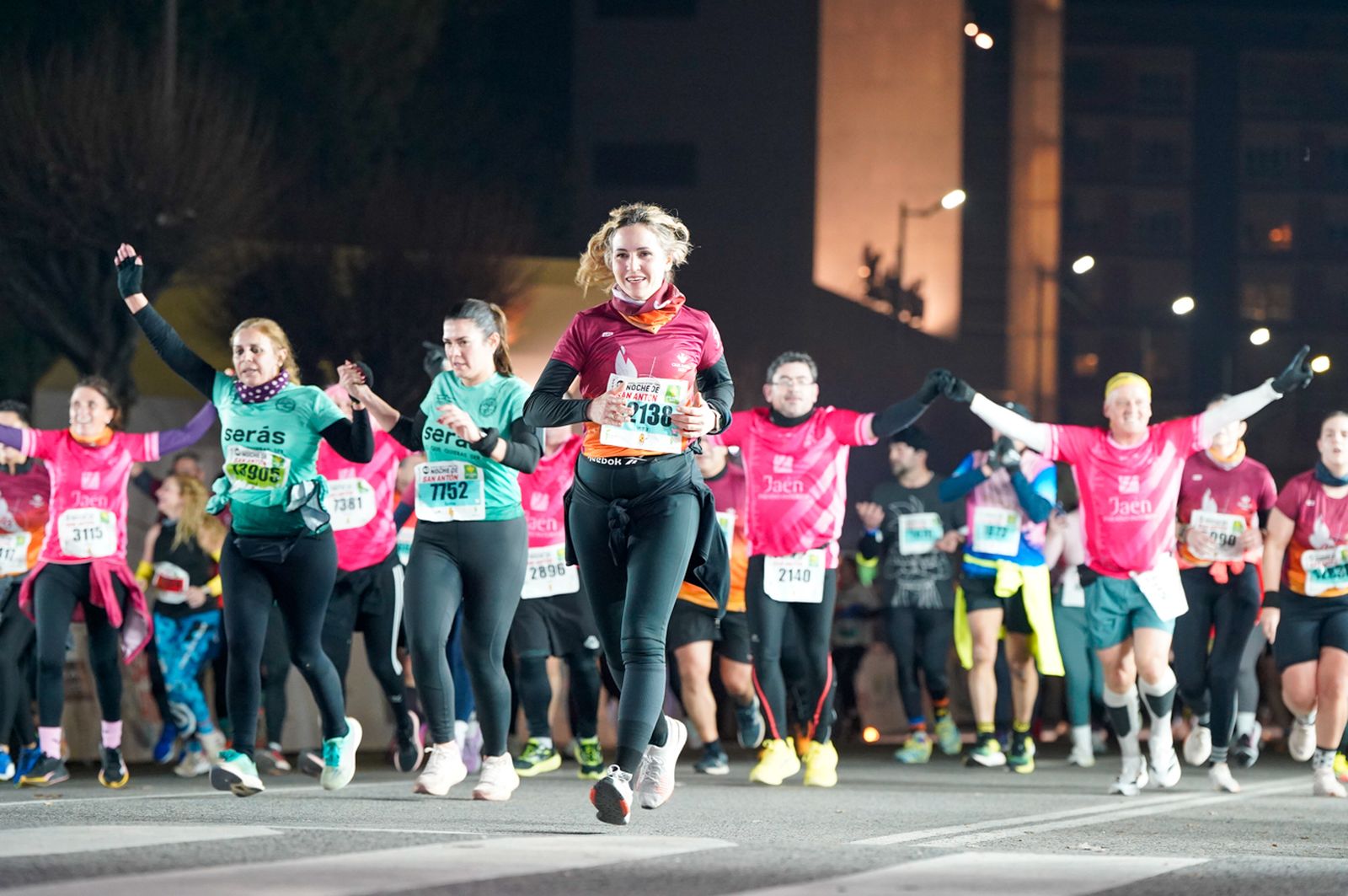 En imágenes: búscate en tu llegada a meta de la Carrera de San Antón 2026 (19)