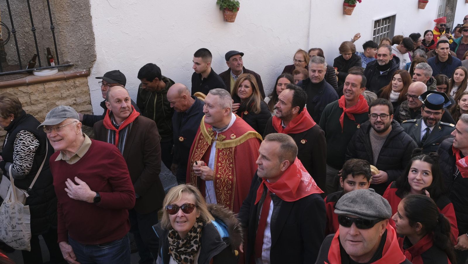 Procesión de San Sebastián y tirada de roscos en Lubrín, en imágenes