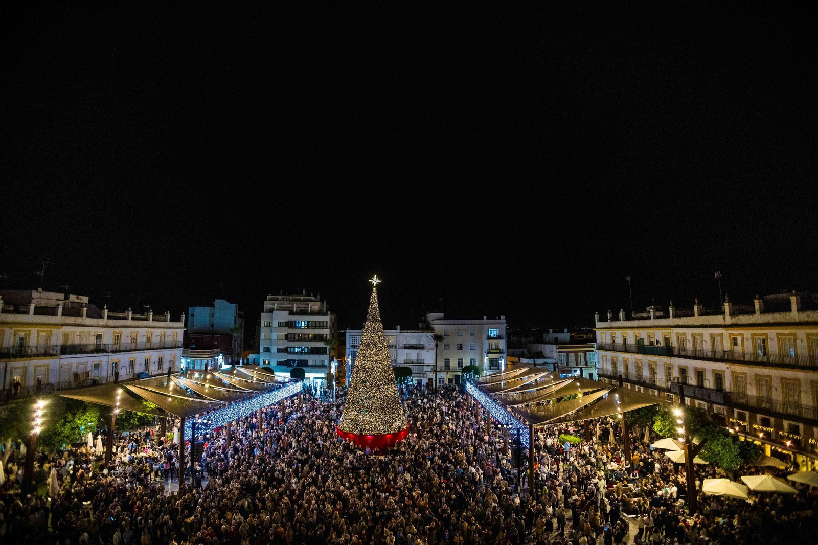 Las imágenes del alumbrado de la Navidad en San Fernando