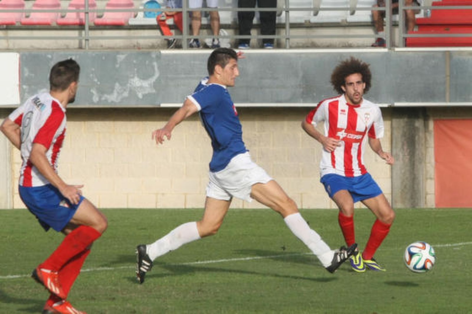 Imágenes del Algeciras-Ceuta