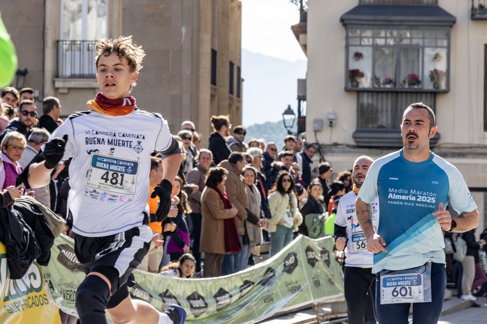 En imágenes: deporte y solidaridad se dan la mano en la VI Carrera-Caminata de la Hermandad de la Buena Muerte (1)