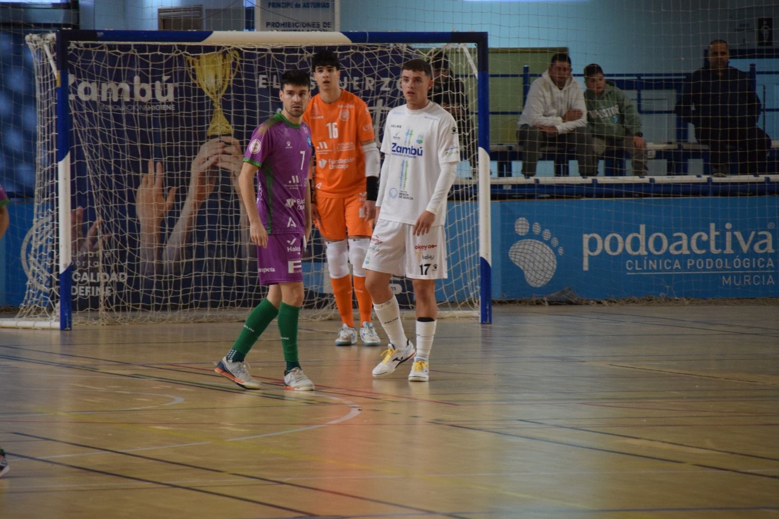 Primera derrota de la segunda vuelta para el Málaga Ciudad Redonda