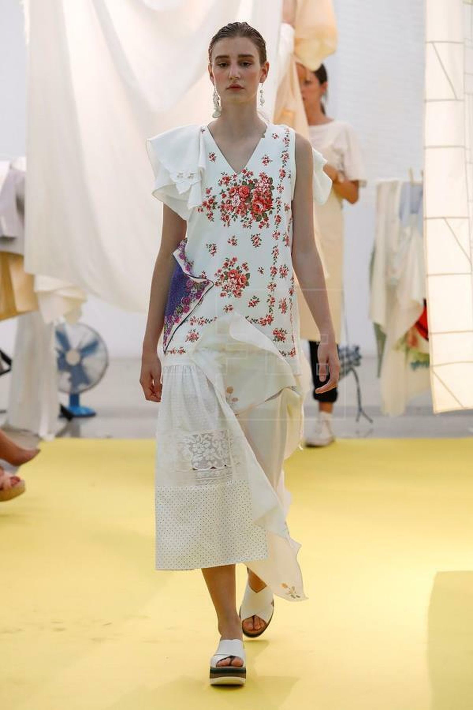 Propuesta del diseñador de Jaén Moisés Nieto a partir de un mantel.