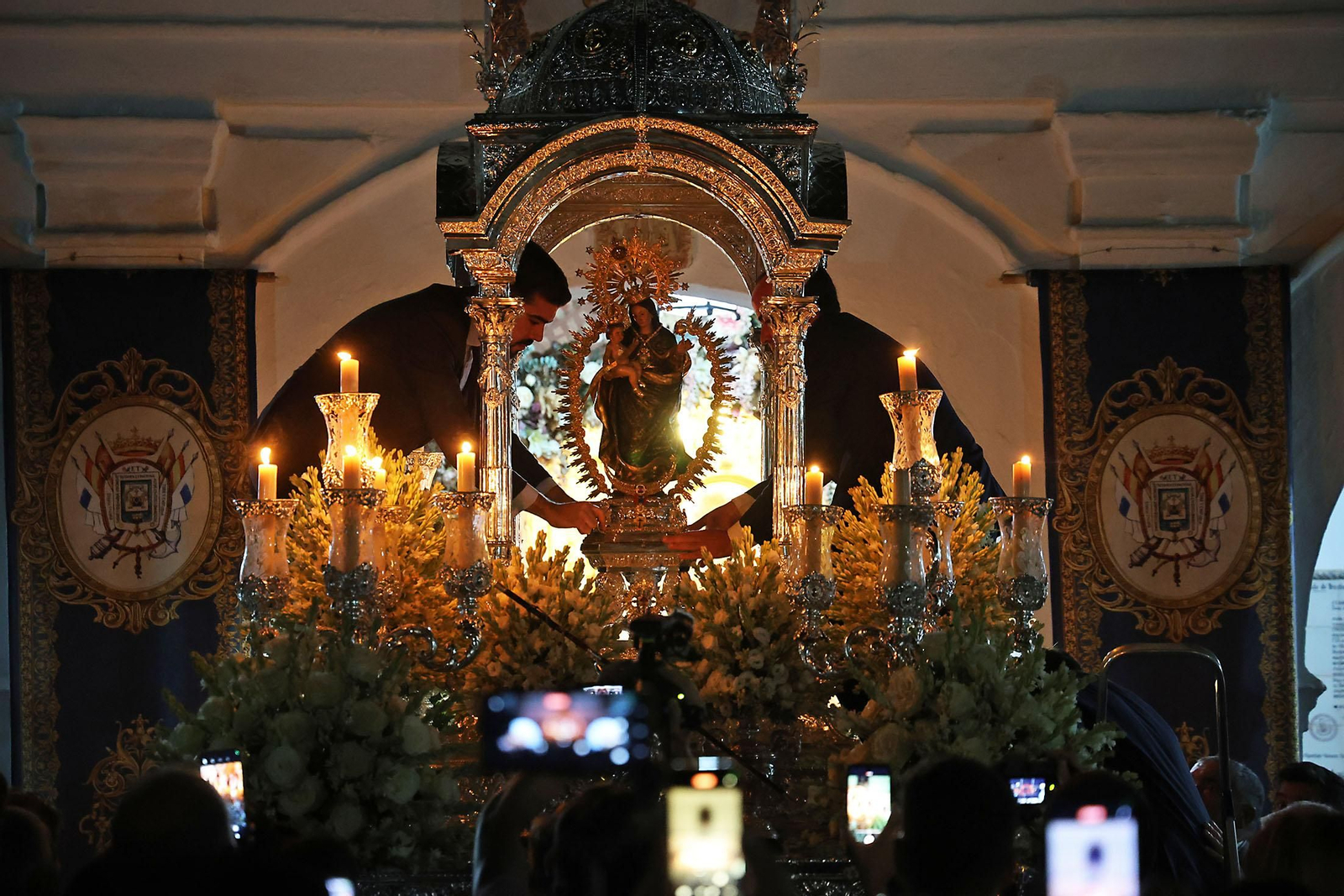 Imágenes de la bajada de la Virgen de la Cinta