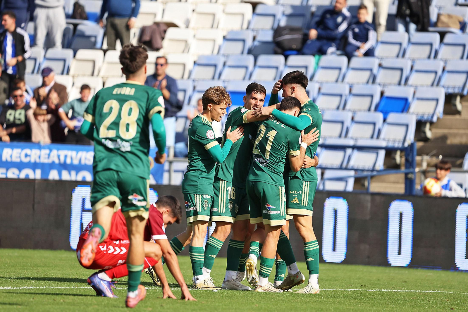 Las imágenes del Recreativo de Huelva - Atlético Antoniano