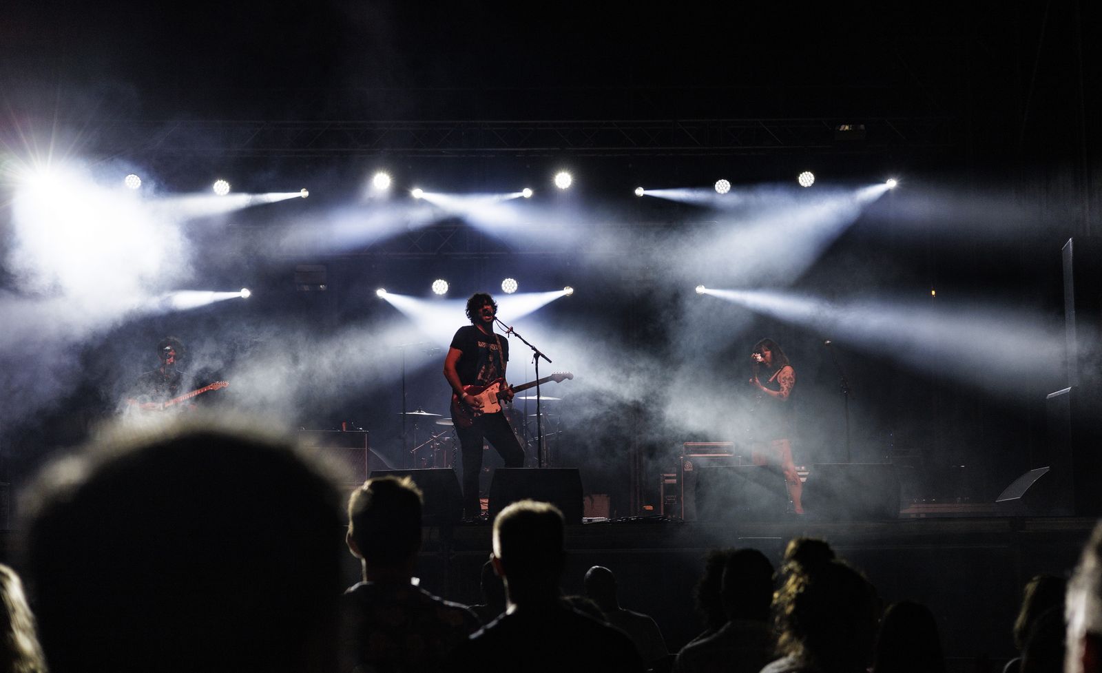 Búscate en las imágenes del primer día de conciertos en el festival  "No sin música"