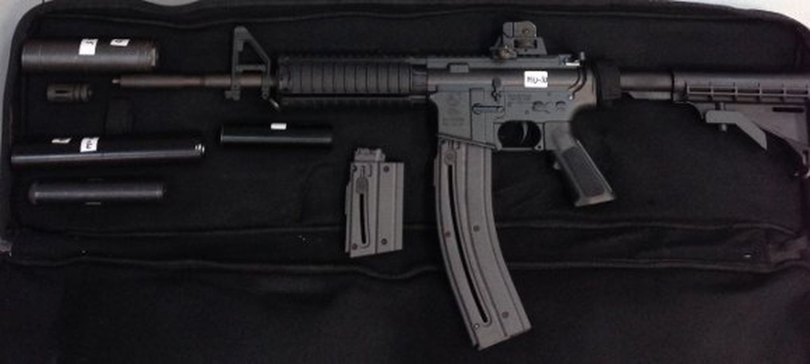 Incautado un centenar de armas a una red sospechosa de venderlas a yihadistas