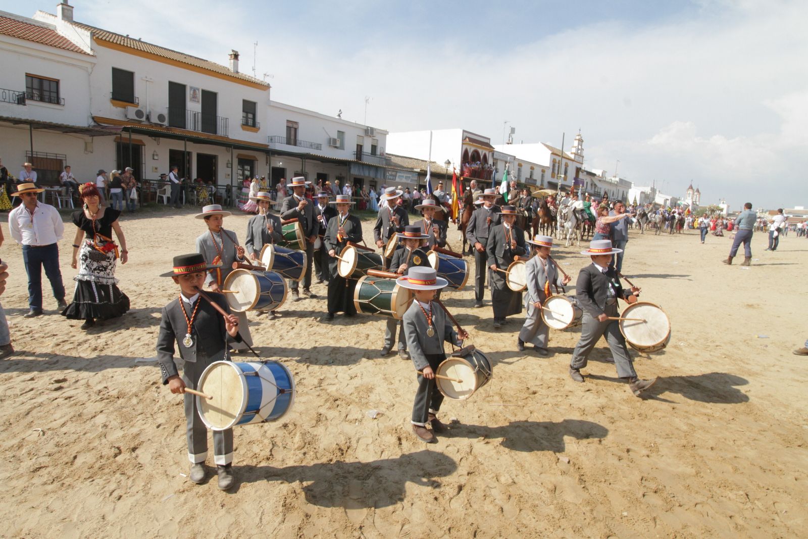 Imágenes de la presentación de la Hermandad de Emigrantes