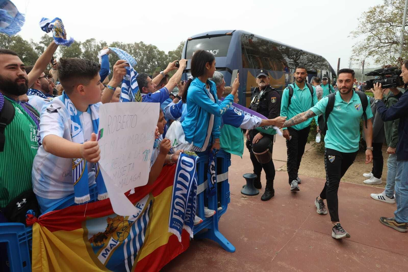 Ambiente en los aledaños del Nuevo Mirador antes del Algeciras CF-Málaga CF