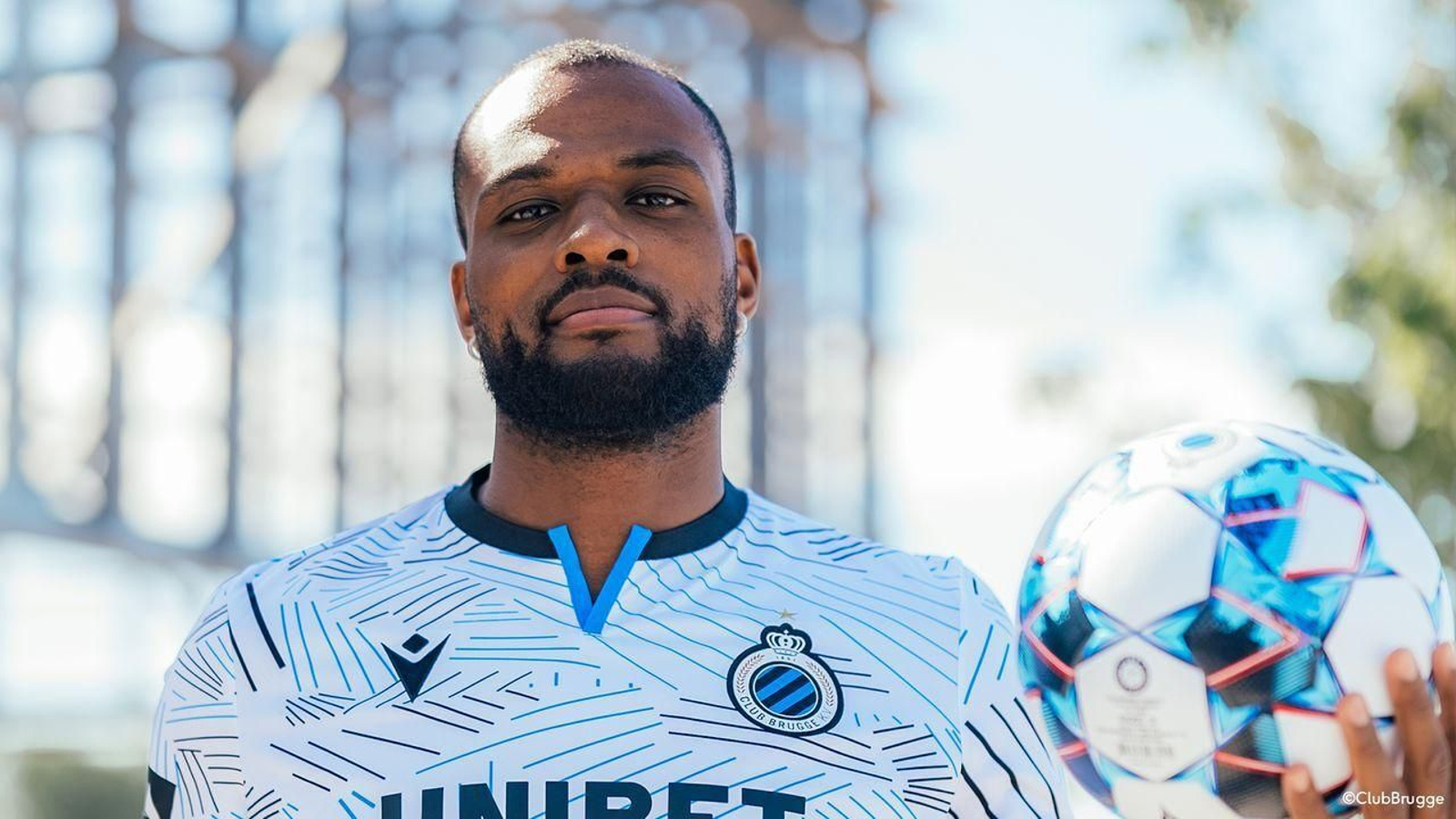 Cyle Larin. Cyle Larin.