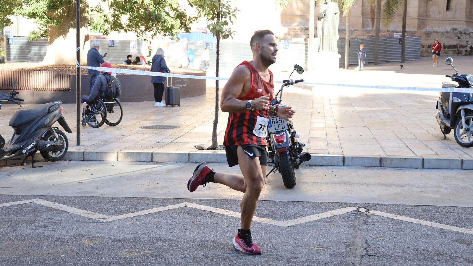 Búscate en las fotos de la Carrera de la Prensa en Málaga