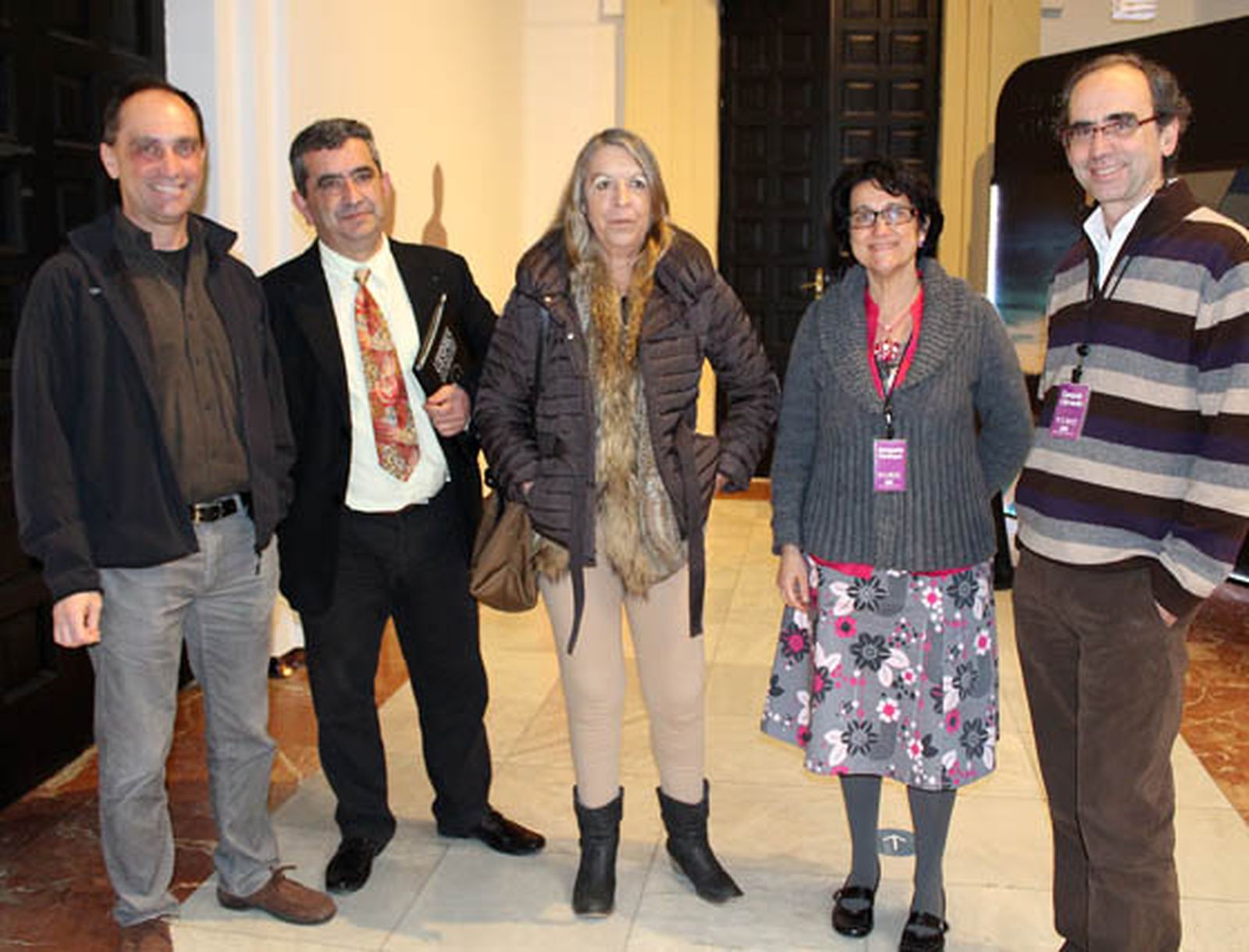 Enrique Moriones (director) y Antonio Cordón (gerente) del Instituto de Hortofruticultura Subtropical y Mediterránea "La Mayora" (Málaga) del CSIC; Carmen Sarasquete (Instituto de Ciencias Marinas de Andalucía (Puerto Real, Cádiz); Margarita Paneque (Instituto de Investigaciones Químicas y Casa de la Ciencia) y Gaspar Olmedo, coordinador de Bibliotecas del CSIC en Andalucía.

Foto: Victoria Ramírez