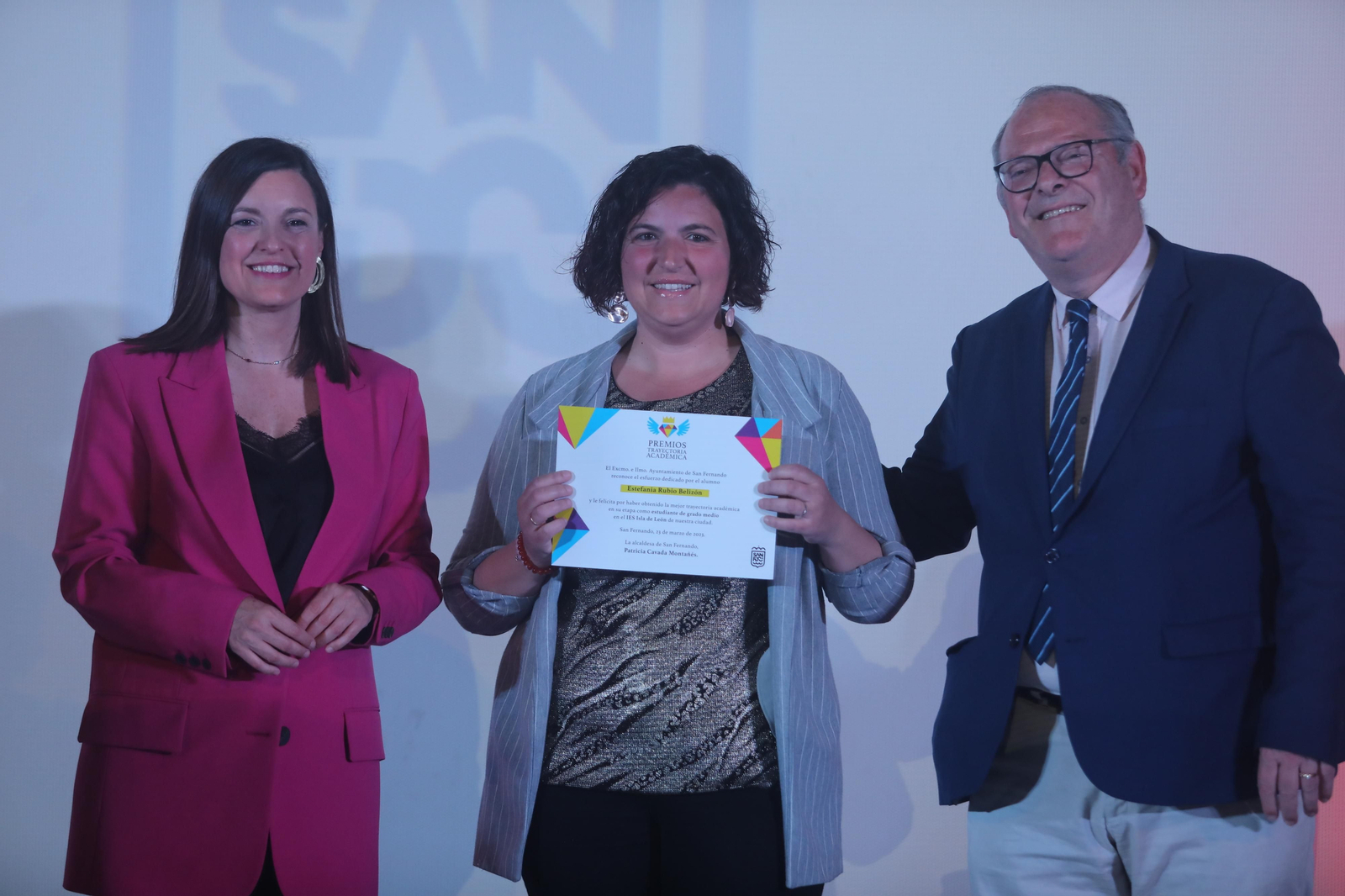 Las imágenes del acto de entrega de premios a los mejores expedientes académicos en San Fernando