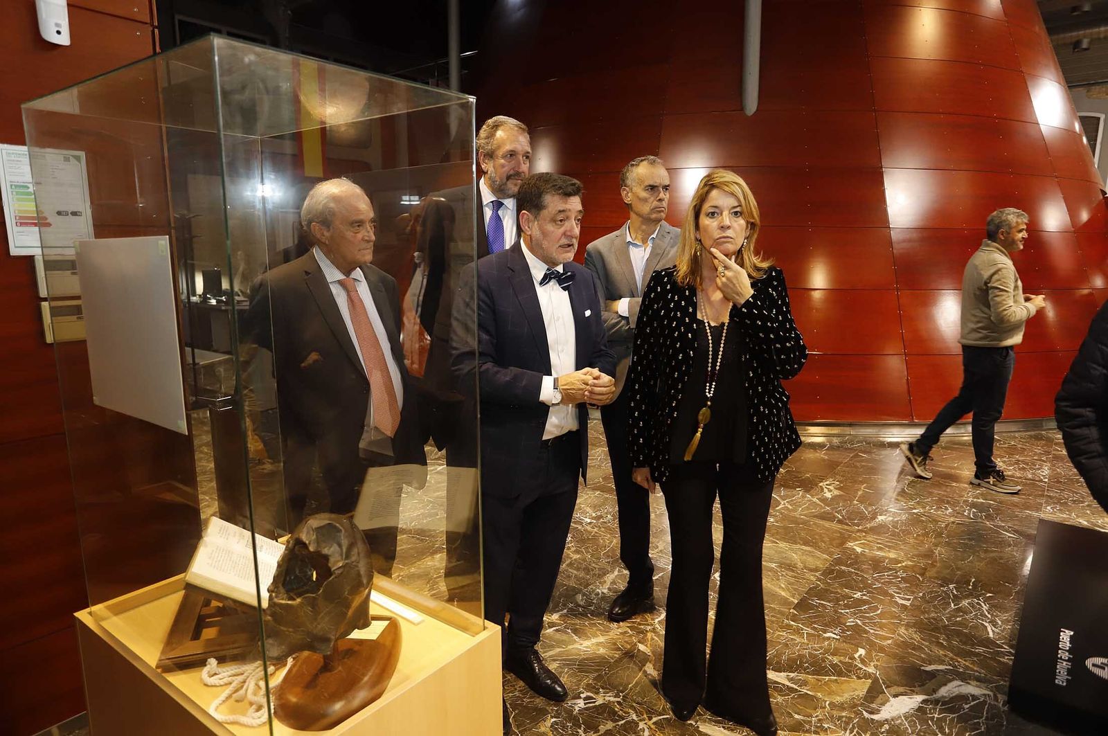 Imágenes de la inauguración de la exposición "Colón, Monumento a la amistad con los Pueblos de América"