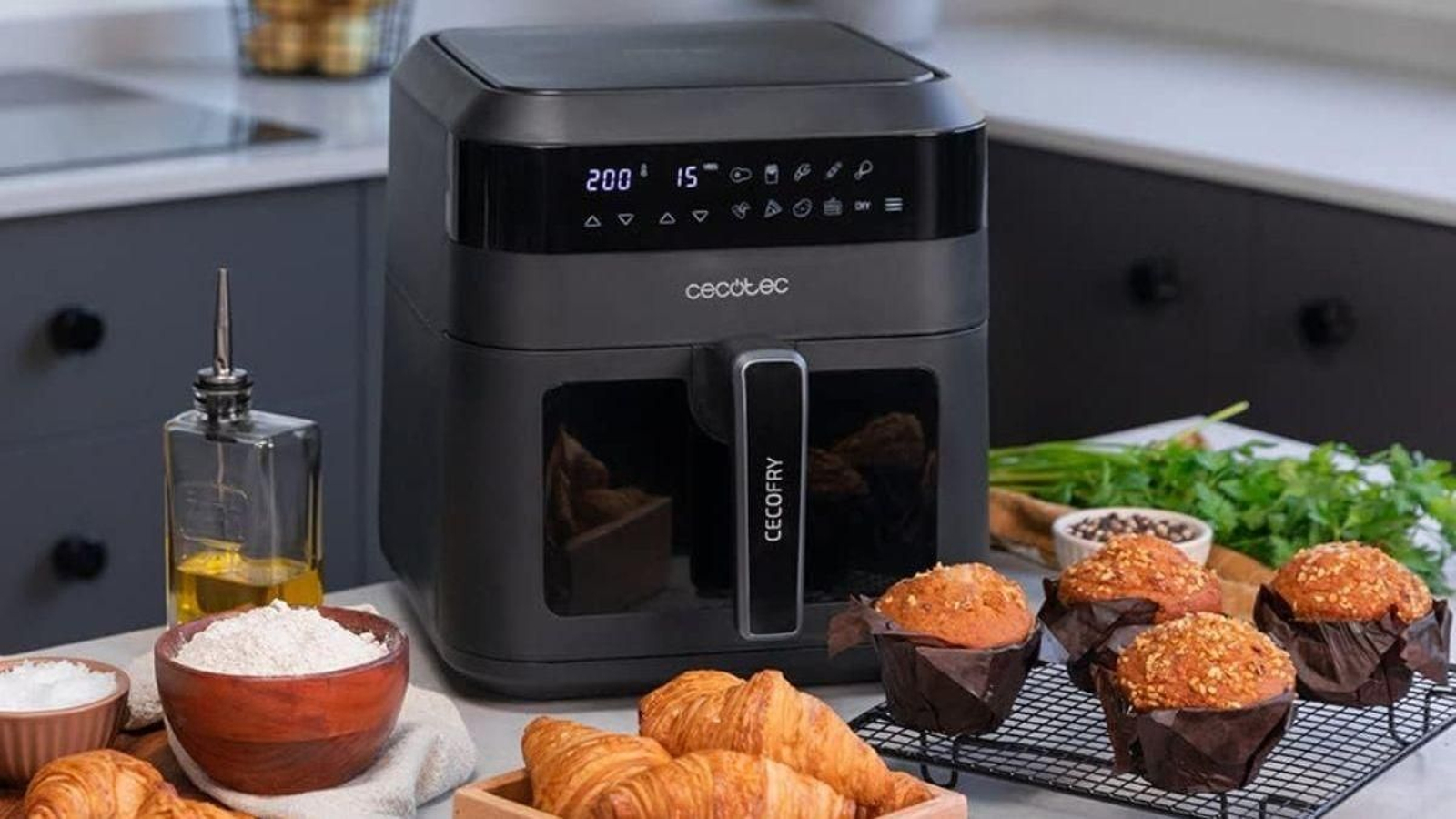 La freidora de aire que lo está petando en el Black Friday de Amazon es de Cecotec ¡y cuesta menos de 60€!