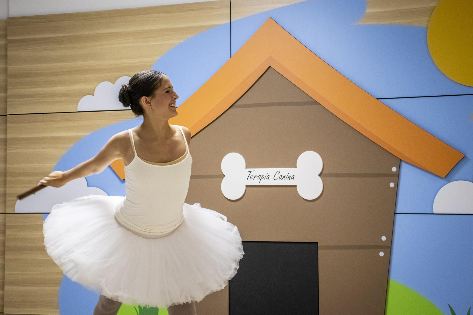 El Materno Infantil de Granada se llena de cuentos y danza de la mano del Fex