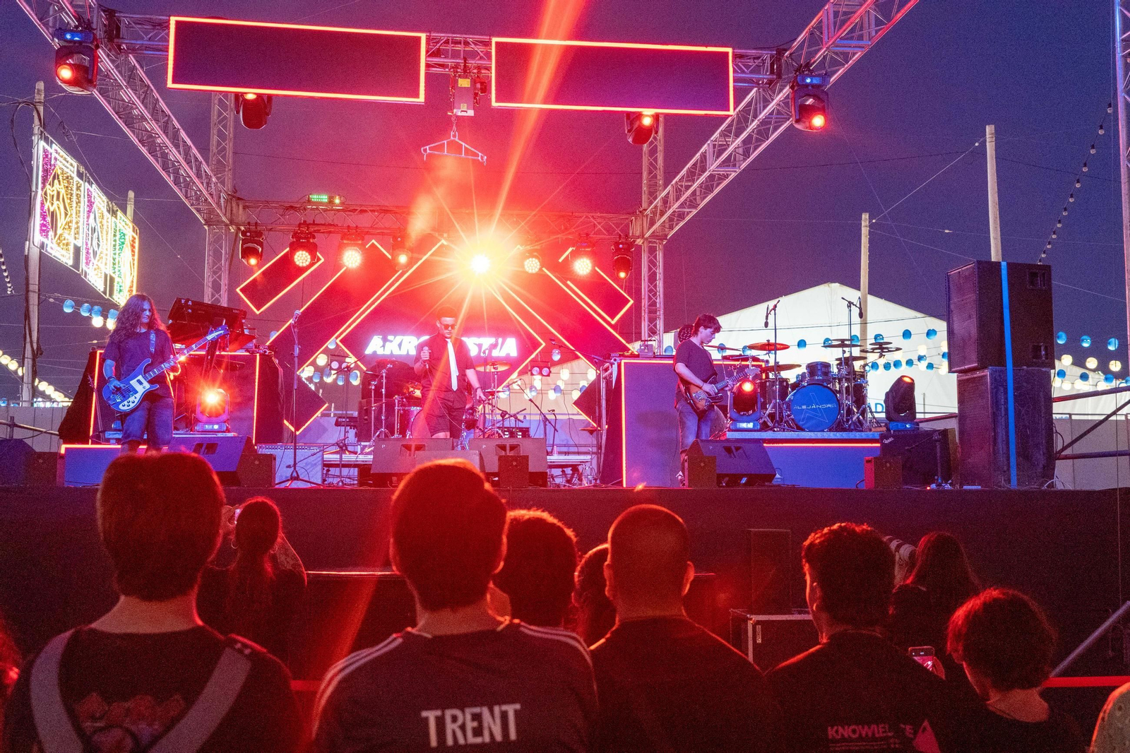 Colombinas 2025: Imágenes del ambiente el viernes 1 de agosto en las Fiestas Colombinas