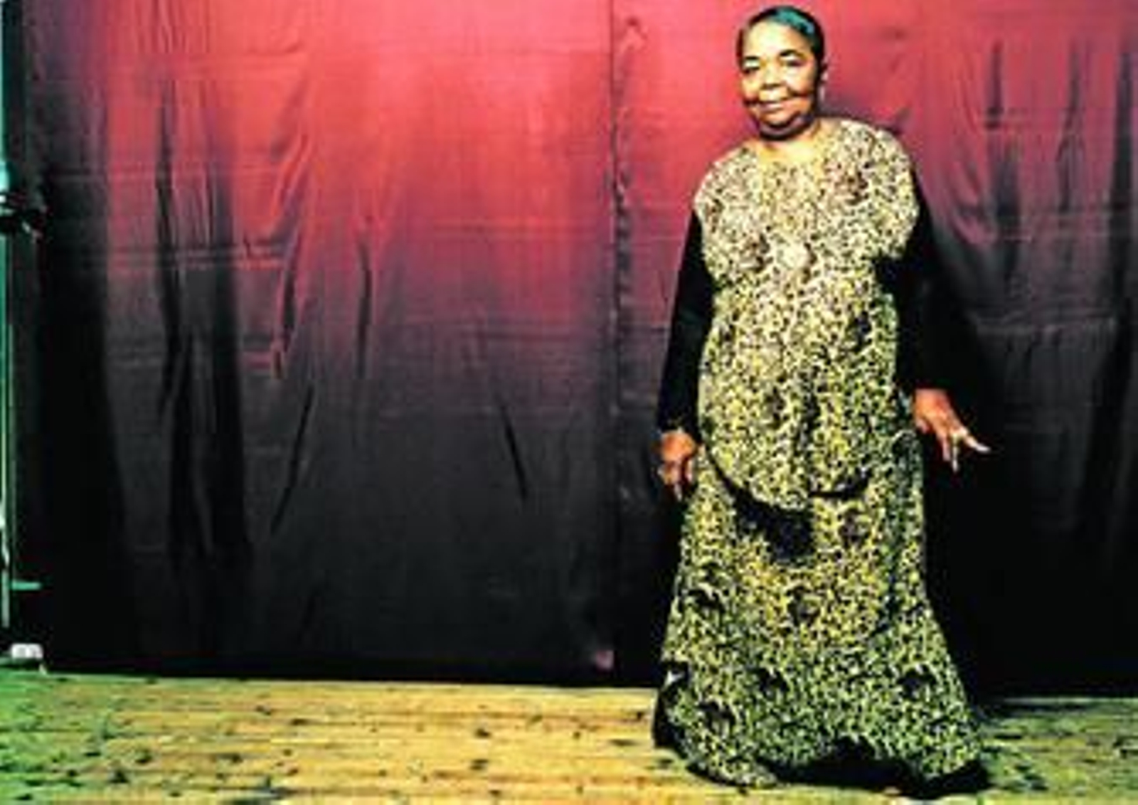 Cesárea Évora, la gran dama de la canción de Cabo Verde.