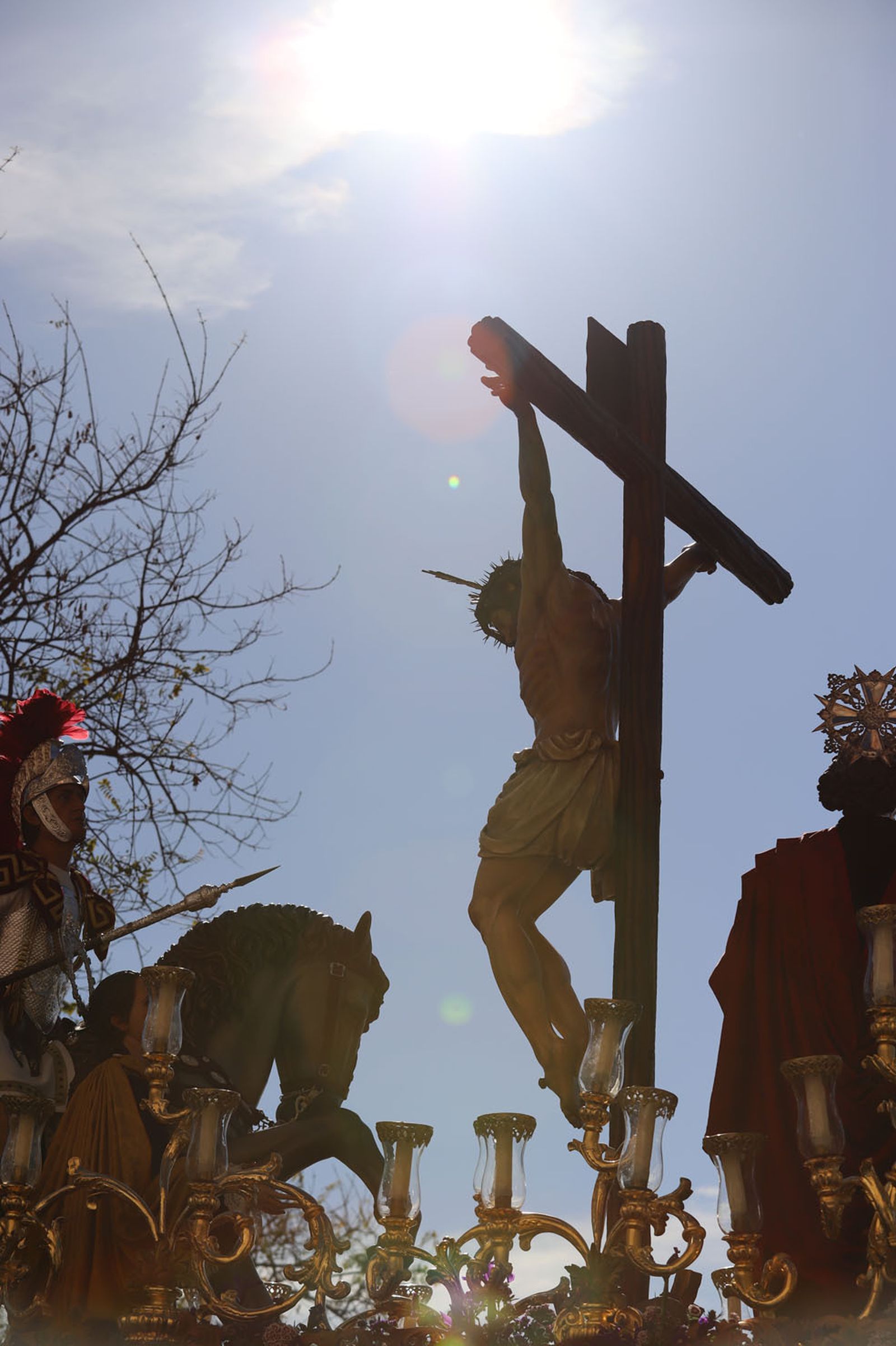 Imágenes de la procesión de la hermandad de la Lanzada de Huelva
