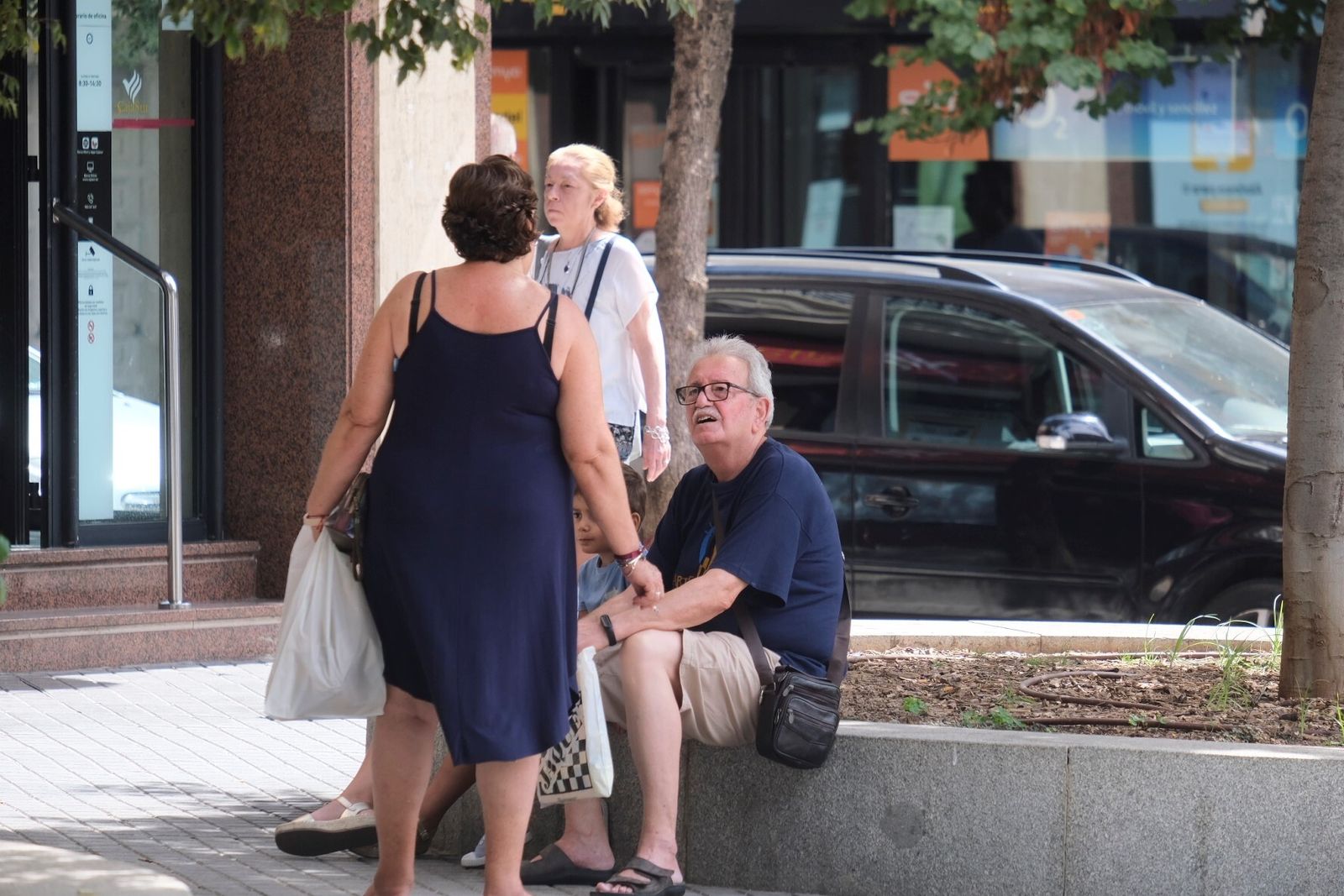 Un día de agosto en el barrio cordobés de Santa Rosa, en imágenes