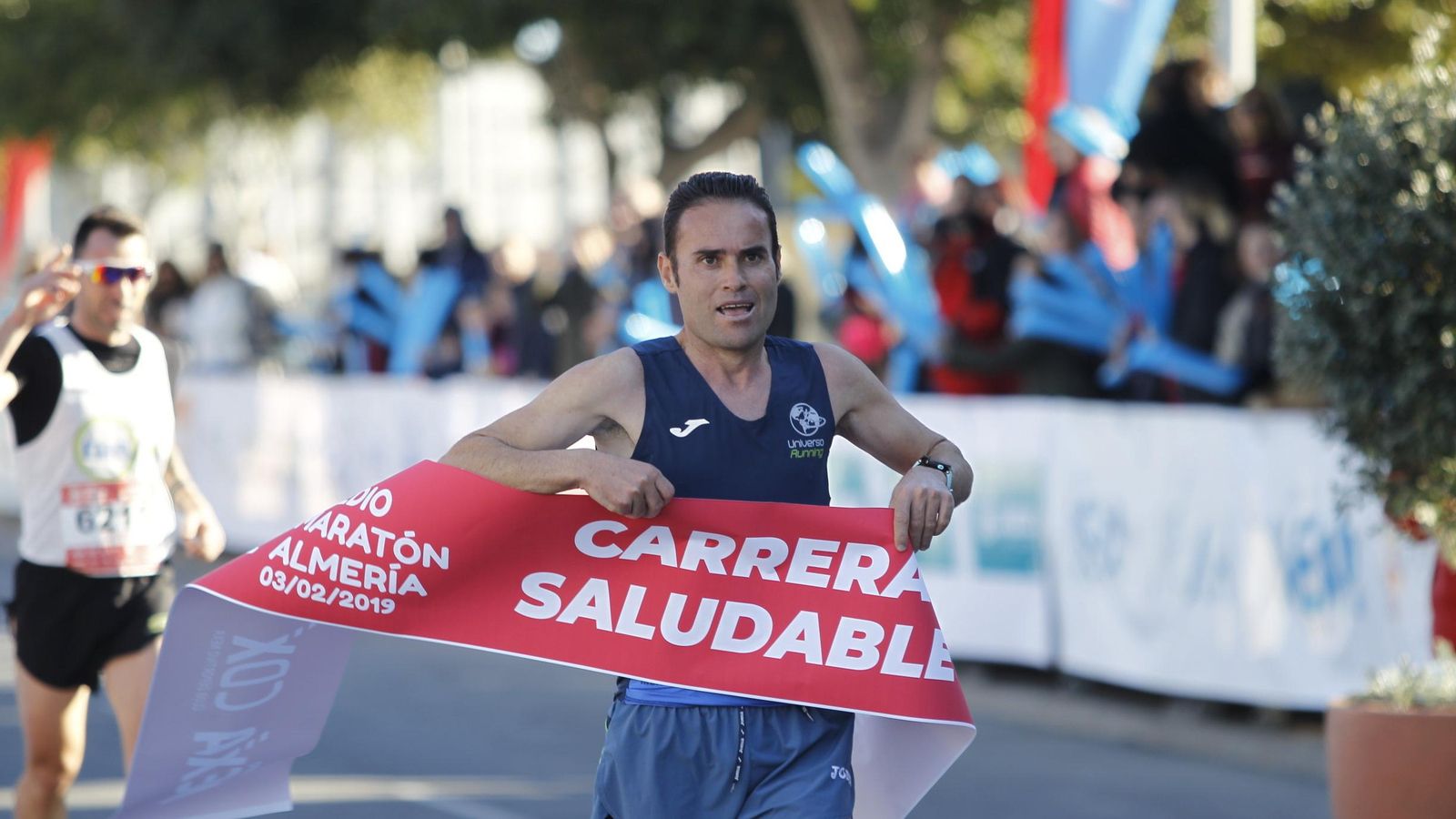 Juan Torres, en los 8 saludables.