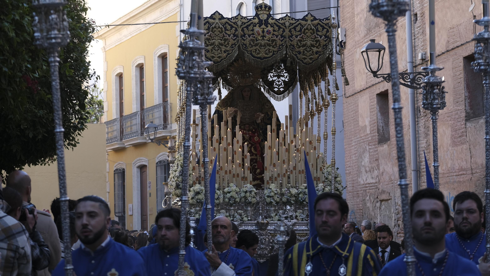 La procesión de Prendimiento en Almería, en imágenes