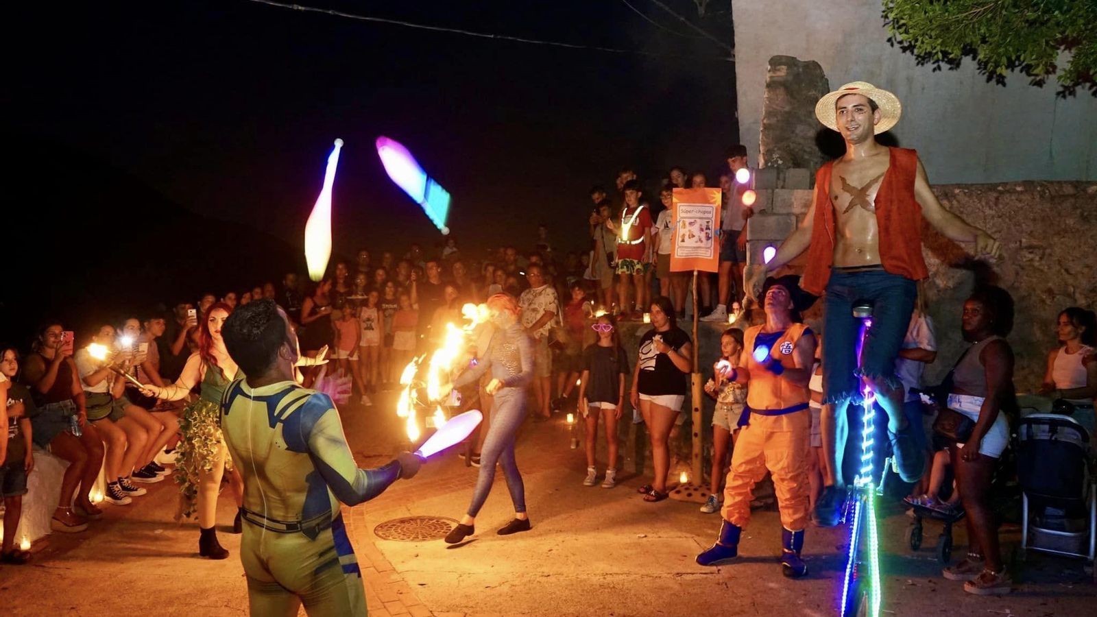 Así se ha vivido la X edición de "Paseando entre velas" de Vícar