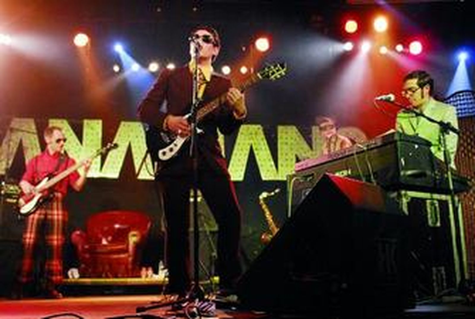 Los Granadians del Espacio Exterior, durante su actuación en El Tren.