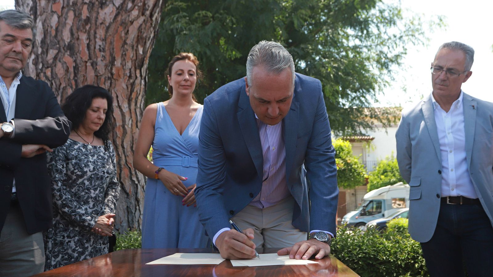 Las mejores fotos del viaje reivindicativo de los alcaldes a Ronda en tren