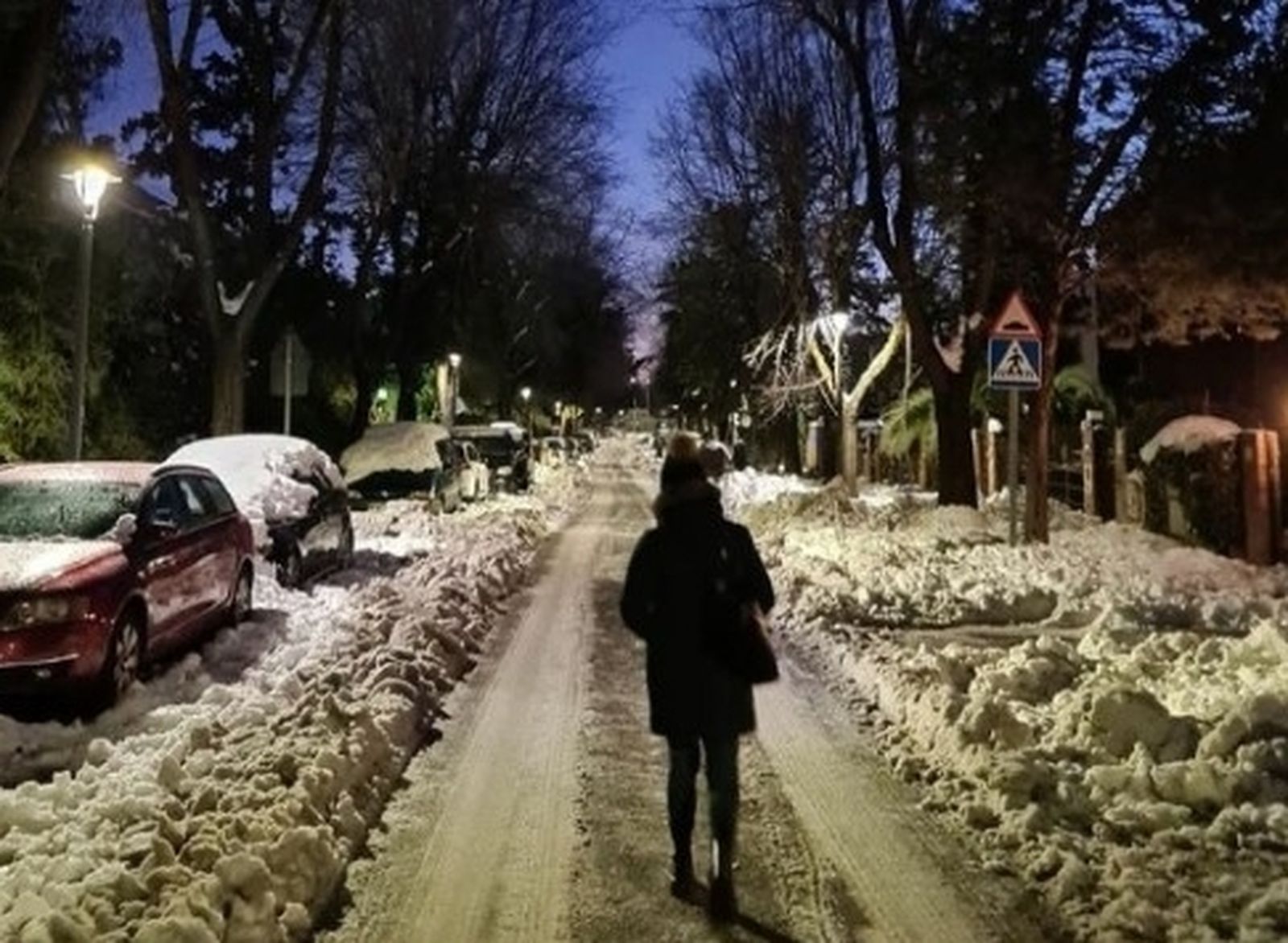 Helena Resano colgaba esta foto hoy lunes a primera hora, camino de La Sexta, andando hacia San Sebastián de los Reyes
