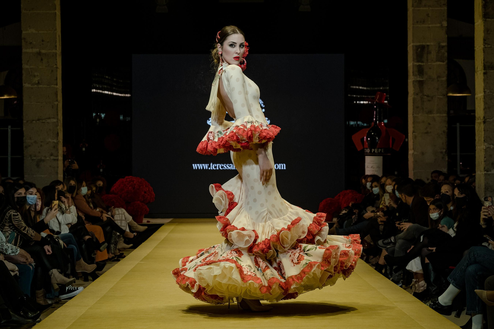 El desfile de Teressa Ninu en la Pasarela Flamenca de Jerez, todas las fotos