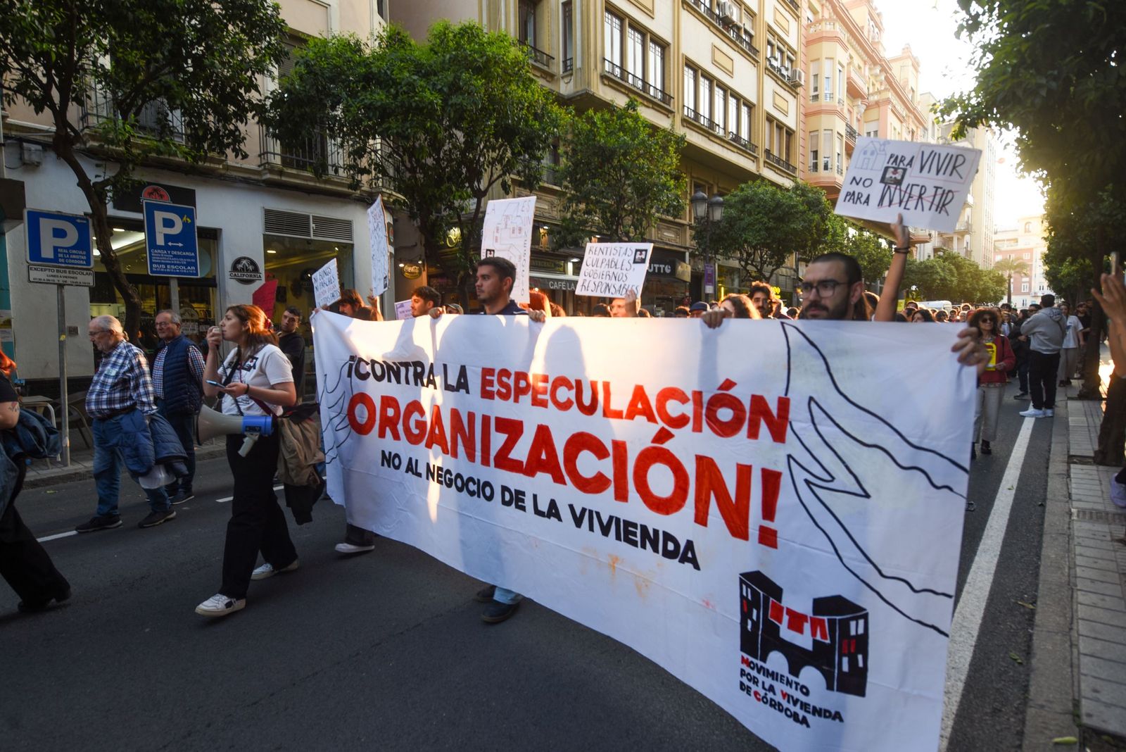 Fotos de la manifestación por el derecho a la vivienda en Córdoba ...