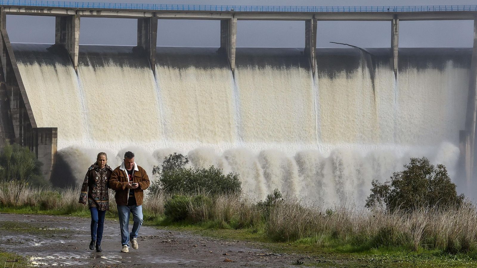 El contraste hídrico de Andalucía: Melonares (Sevilla) al 104% y Almanzora (Almería) al 9%