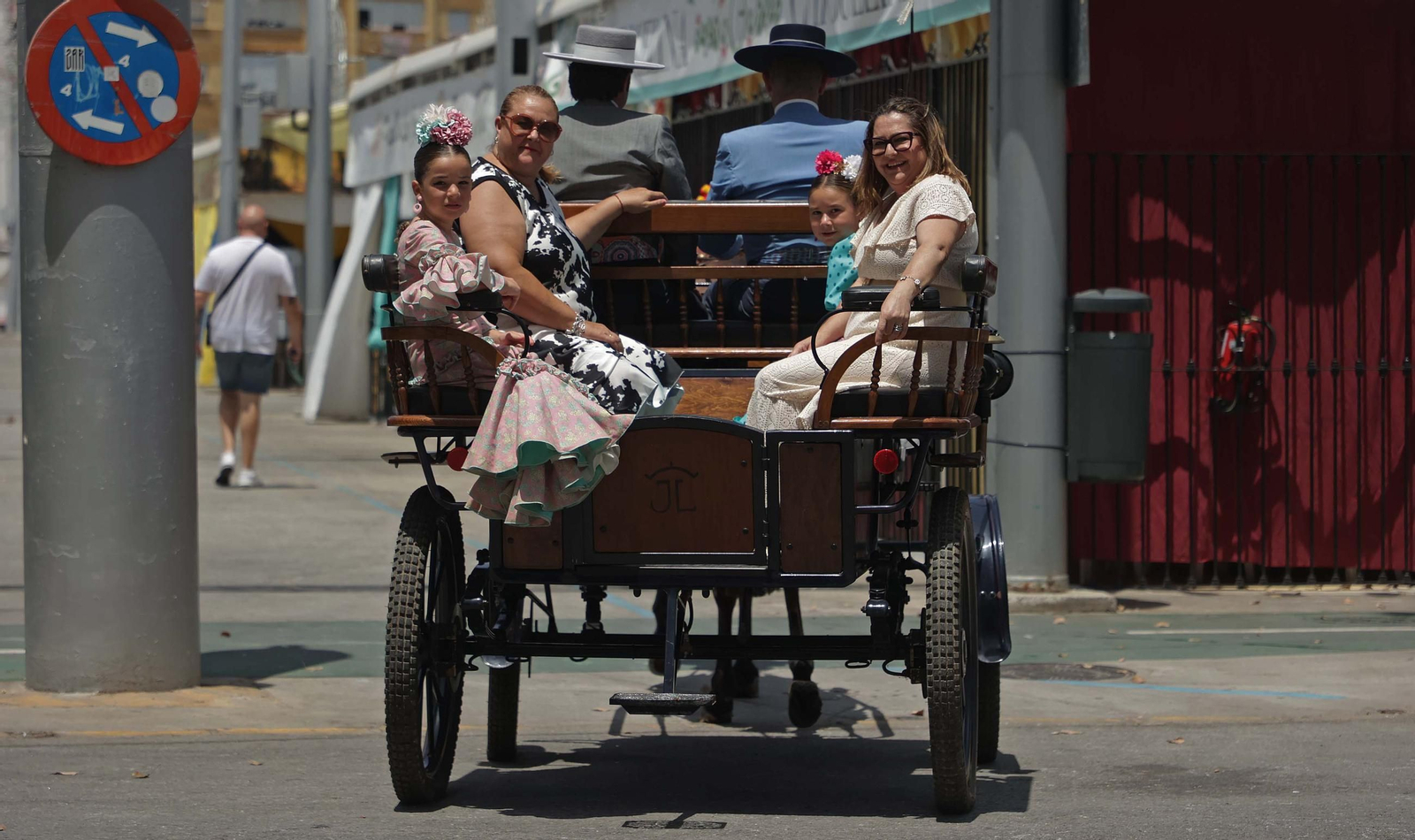 Fotos del tradicional concurso 'Paseo a Caballo' en la Feria Real de Algeciras 2025 Fotos del tradicional concurso 'Paseo a Caballo' en la Feria Real de Algeciras 2025