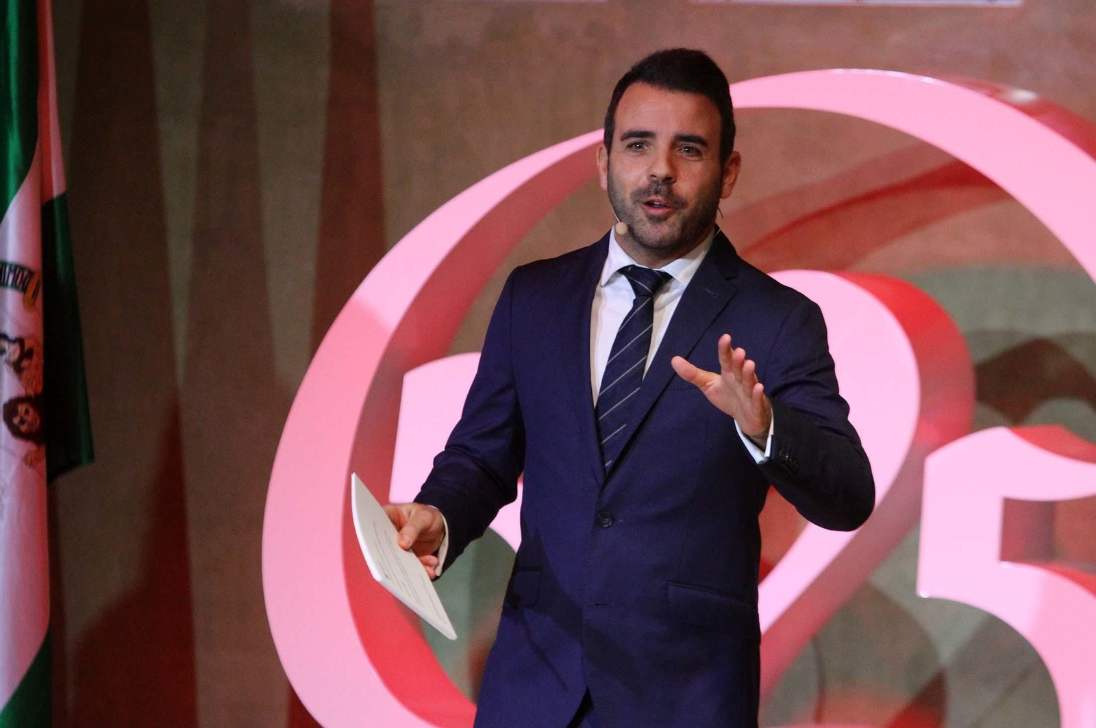 Imágenes de la entrega de las Medallas de la Provincia.