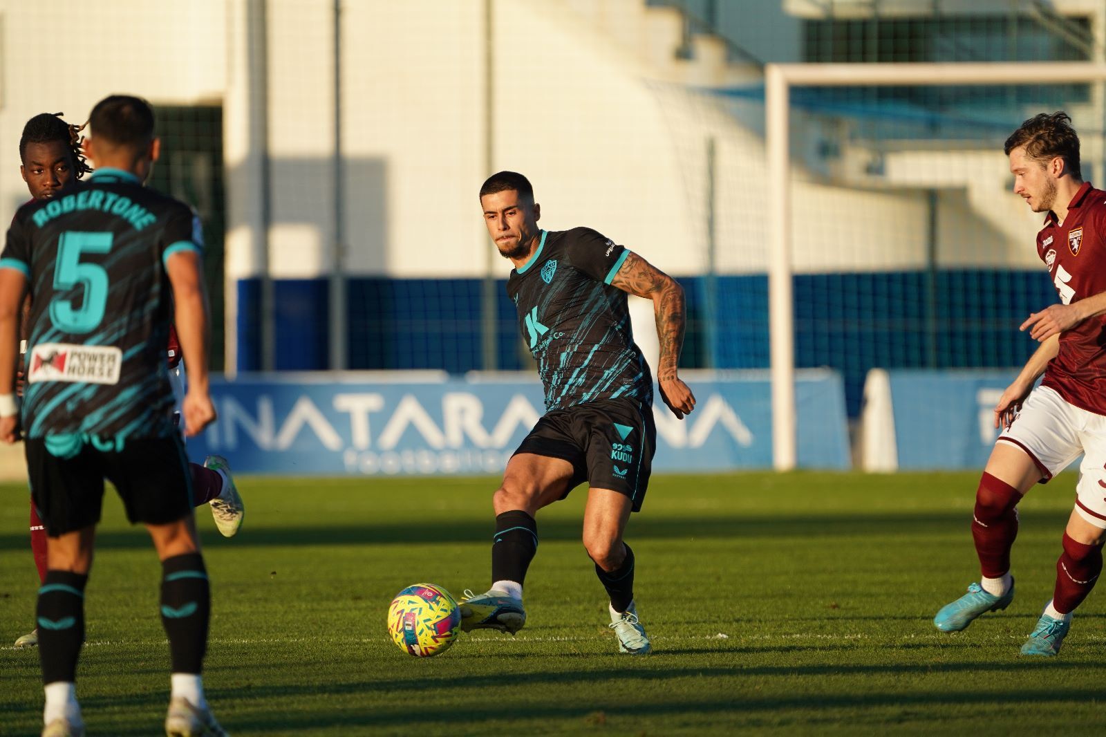 Las fotos del primer encuentro de la historia del Almería ante un rival italiano