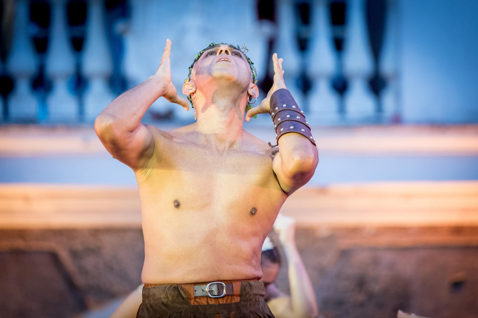 Las imágenes de Gades Romana 2025: la comitiva y el espectáculo inaugural en Cádiz