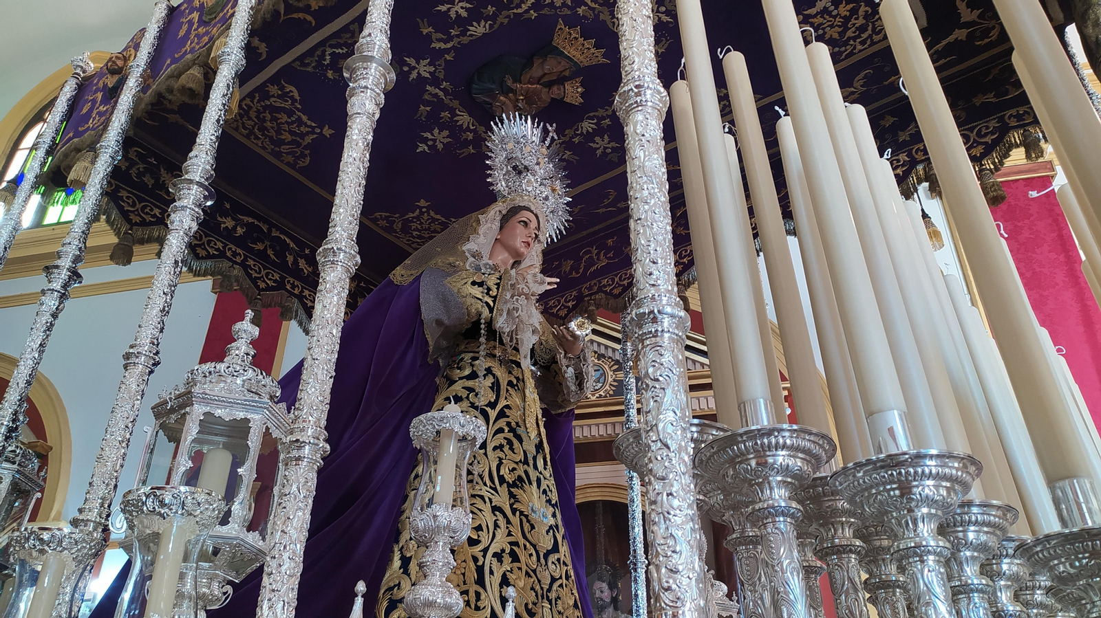 Las vísperas de la Magna Mariana de San Fernando en la iglesia de la Pastora