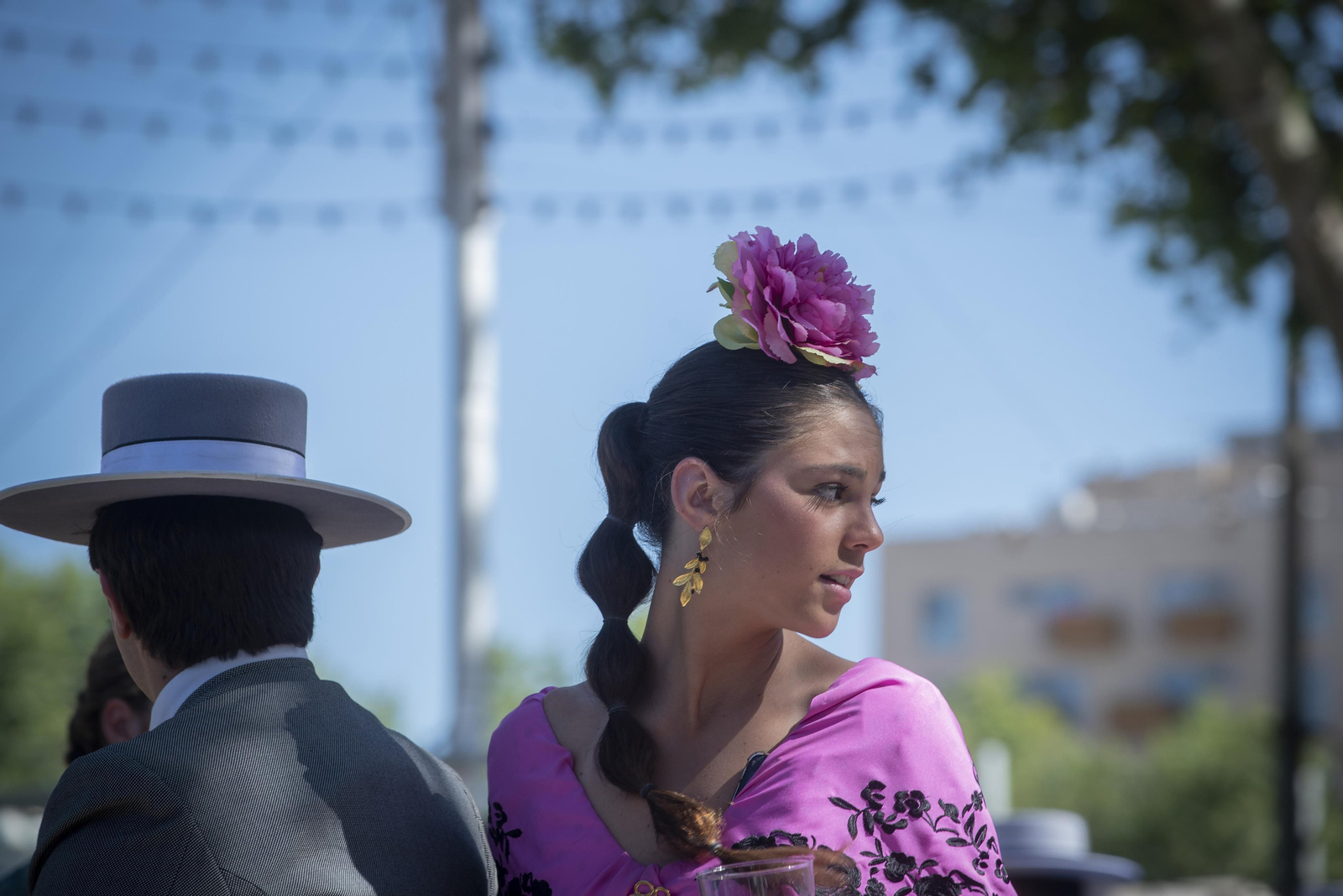 Calor y buen ambiente en el domingo de Feria de Abril 2023