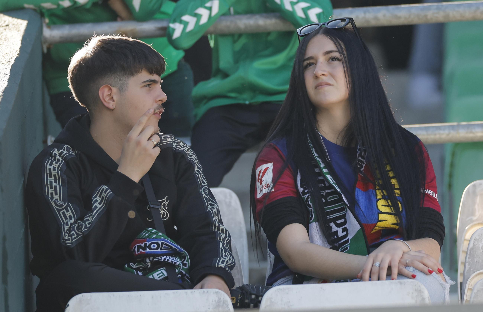 Búscate en las fotos del Betis - Barcelona